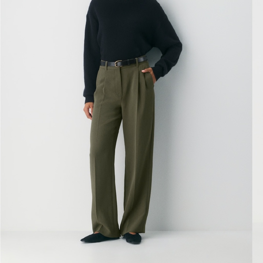 Aritzia Effortless Pants Crepette